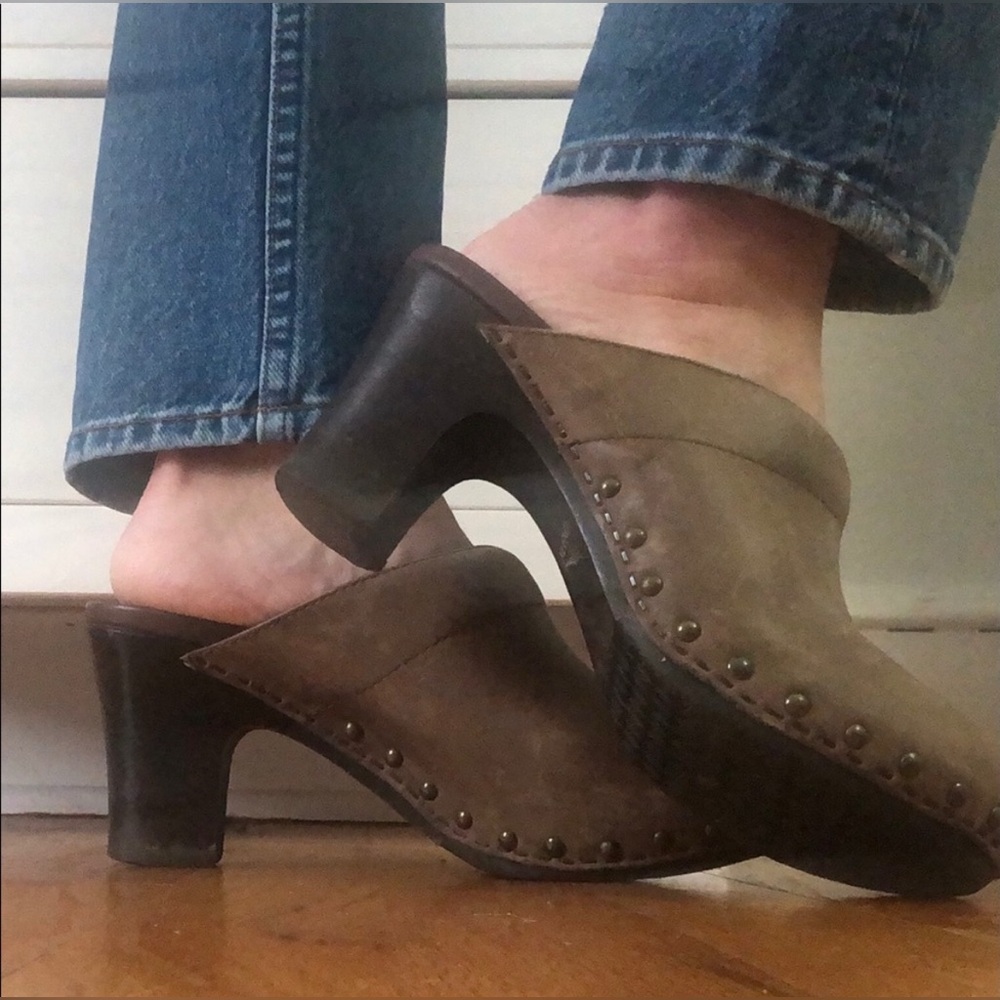 Dansko Rae Brown Leather Slip On Shoes Heel Studded Clogs Mules Distressed EU 40
